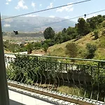 Vera\'S House